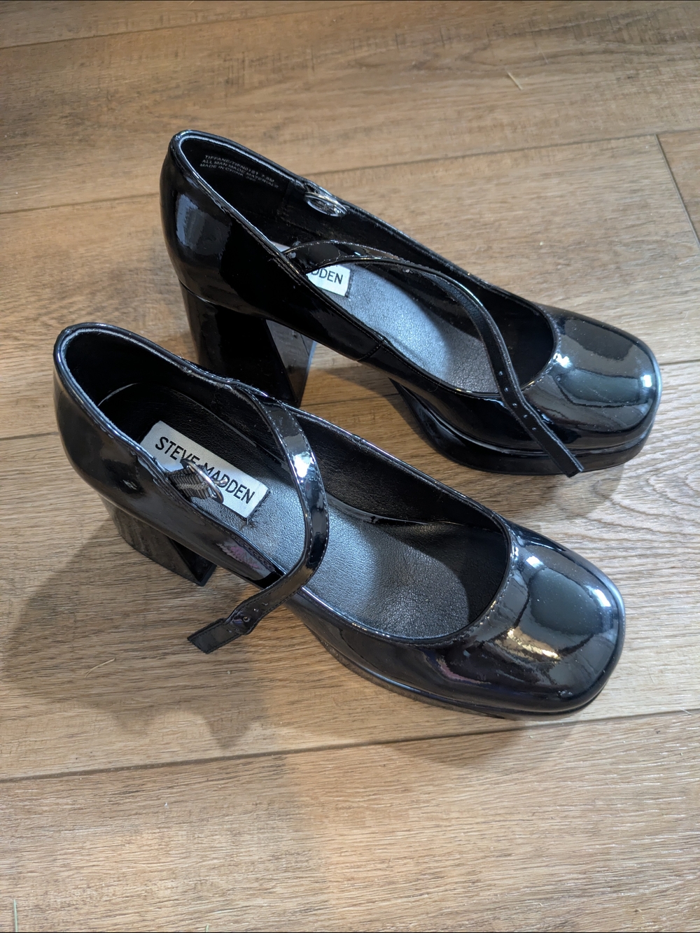 Steve Madden Women's Black Patent Mary Jane Heel Size 7.5